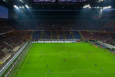 San Siro: vendita in bilico tra dibattiti e indecisioni