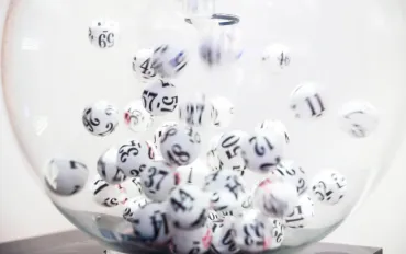 La fortuna sorride all'Italia: vincite record al Lotto