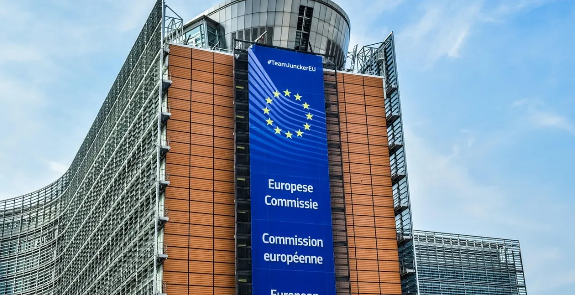 La commissione UE potrebbe dire addio ai fastidiosi banner sui cookie
