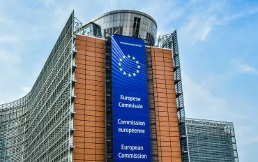 La commissione UE potrebbe dire addio ai fastidiosi banner sui cookie