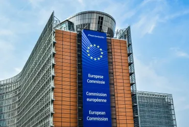 La commissione UE potrebbe dire addio ai fastidiosi banner sui cookie