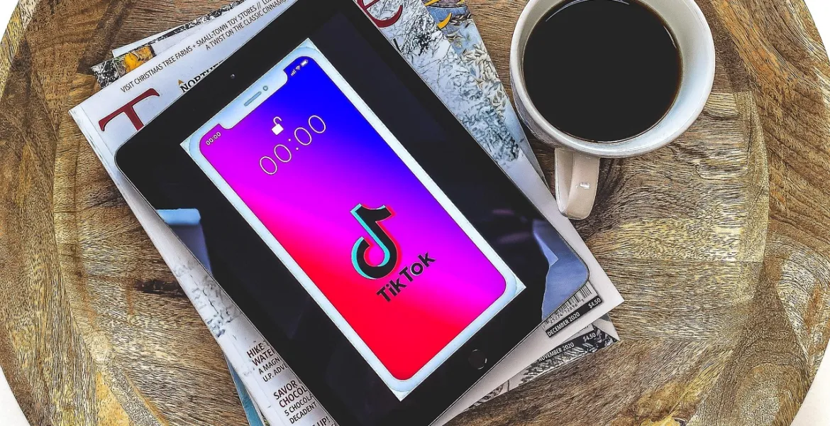 Vendita di TikTok negli USA: Oracle pronta a riformulare l'algoritmo