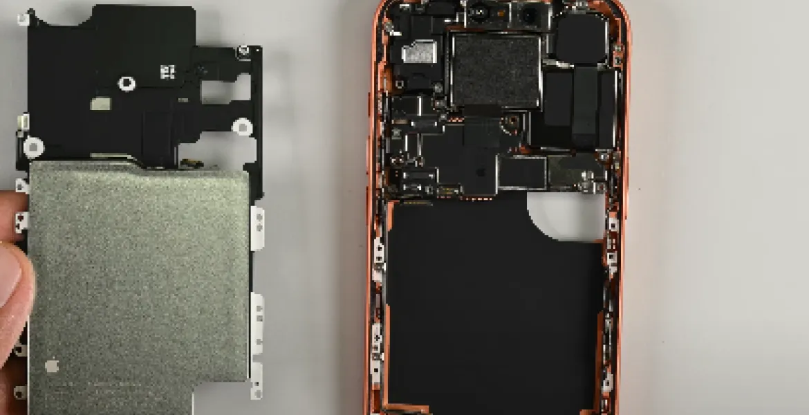 iPhone 17 Pro svelato: Pregi e difetti dell'ultimo smartphone Apple