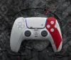 Sony celebra il ventennale di God of War con un controller esclusivo