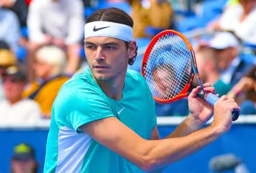Taylor Fritz avanza con fatica al Torneo di Tokyo, Eliminando Diallo