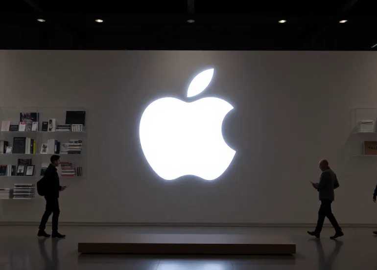 Apple tra promesse non mantenute e battaglie legali