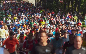 Maratona Valencia al keniano Sawe, record italiano Chiappinelli