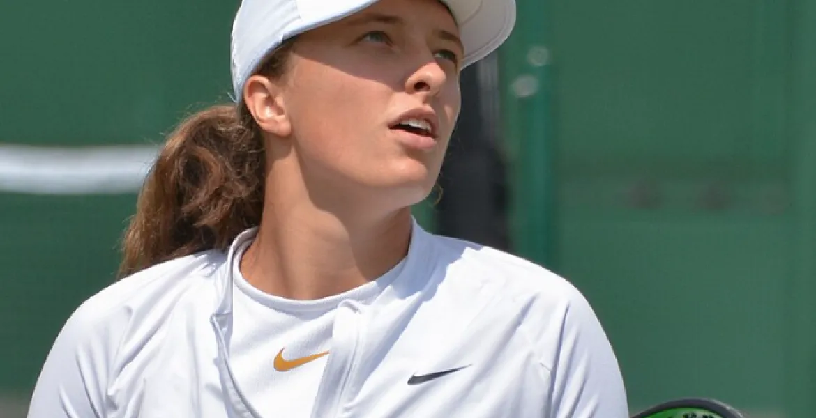 Iga Świątek accende il dibattito sul calendario del tennis
