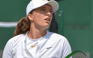 Iga Świątek accende il dibattito sul calendario del tennis