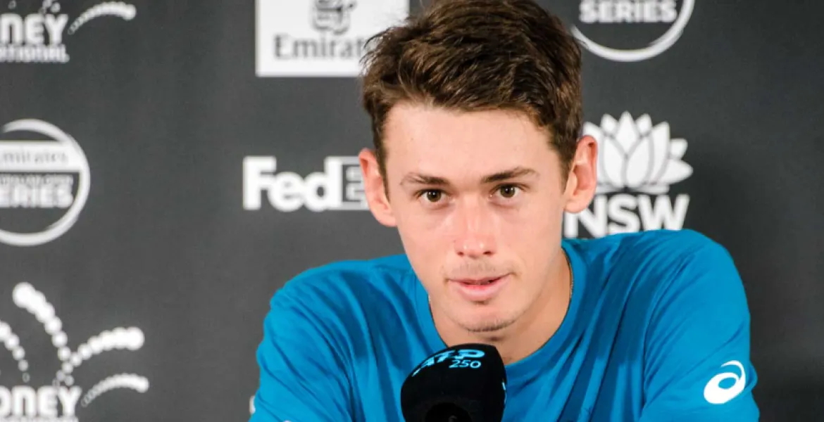 Alex De Minaur Spezza l'incantesimo contro Jannik Sinner in semifinale a Pechino