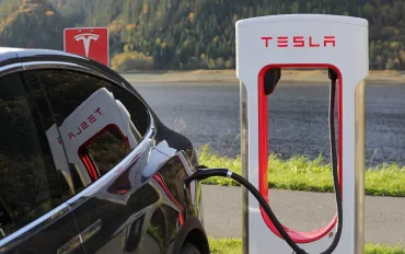 Elon Musk raggiunge i 500 miliardi: Un impero di innovazione