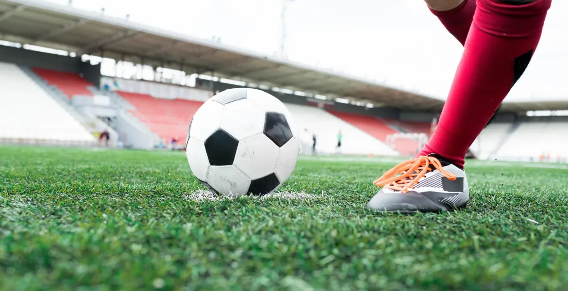 Un finale Thriller all'Olimpico: Tre rigori falliti nell'epica Roma-Lille