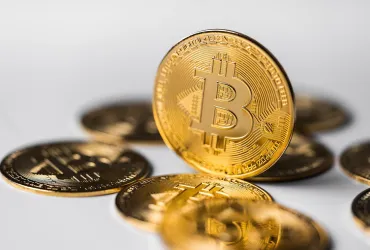 Bitcoin oltre il record: Raggiunti nuovi massimi storici