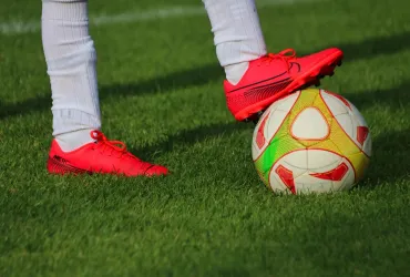 Calciatore inglese squalificato per scommesse illegali