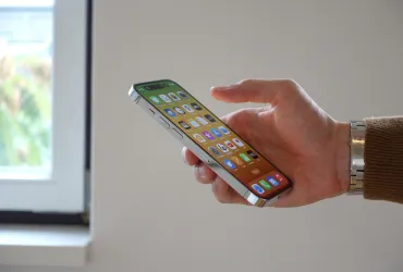 Cina censura influencer: Stretta sui messaggi pessimisti
