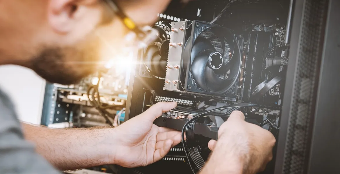 Prezzi dei computer in salita: L'impatto delle tasse e delle politiche cinesi