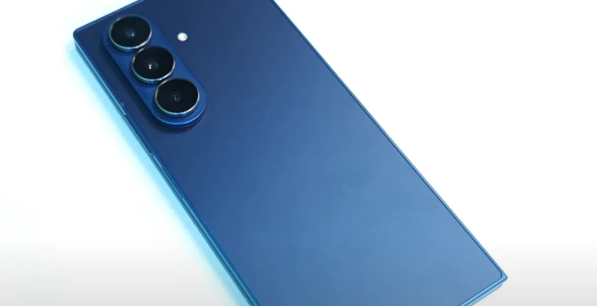 Samsung W26: Il lusso pieghevole in edizione limitata per la Cina