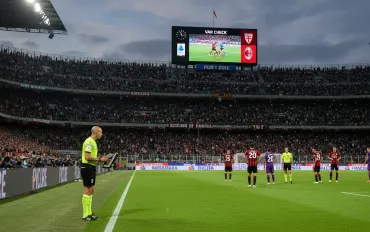 Caso rigore Milan-Fiorentina: De Marco contesta l'intervento del VAR