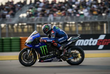 Yamaha V4: Fernandez chiede più potenza, ma il team resta cauto
