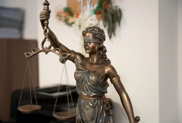 Meta: Avvocati avrebbero suggerito di occultare studi sui danni ai giovani