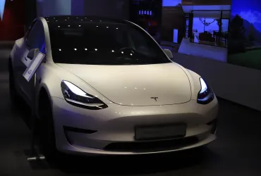 Tesla in Crisi? Le opinioni politiche di Musk costano caro