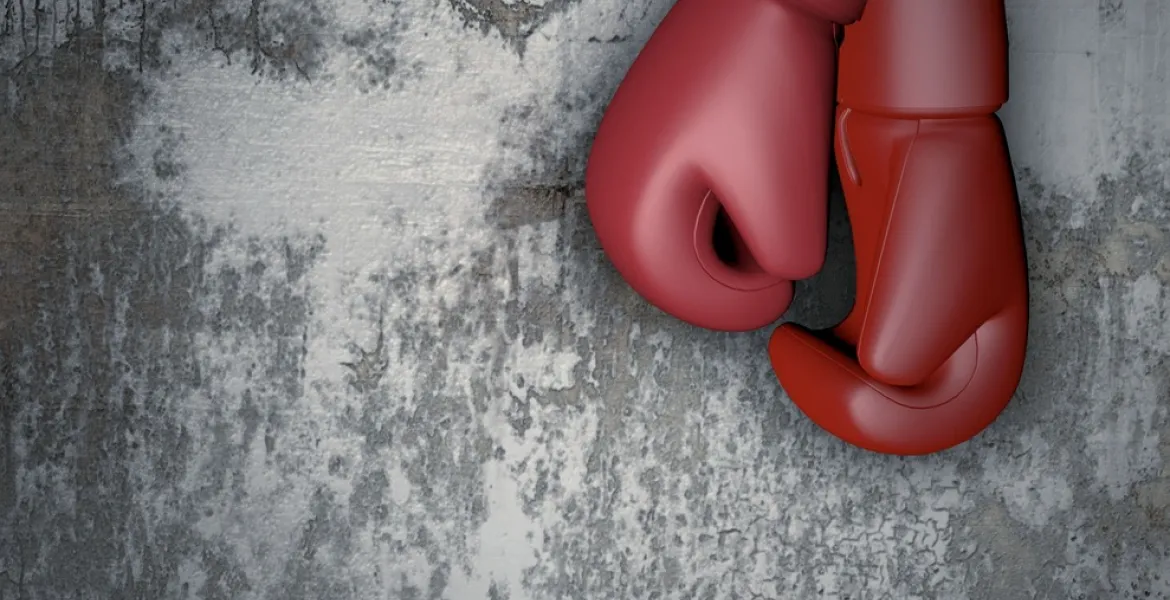 Ex campione di Muay Thai arrestato per gioco d'azzardo illegale: giro d'affari milionario smantellato in Thailandia