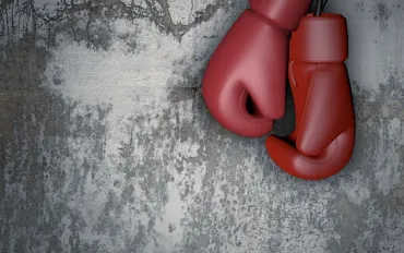 Ex campione di Muay Thai arrestato per gioco d'azzardo illegale: giro d'affari milionario smantellato in Thailandia