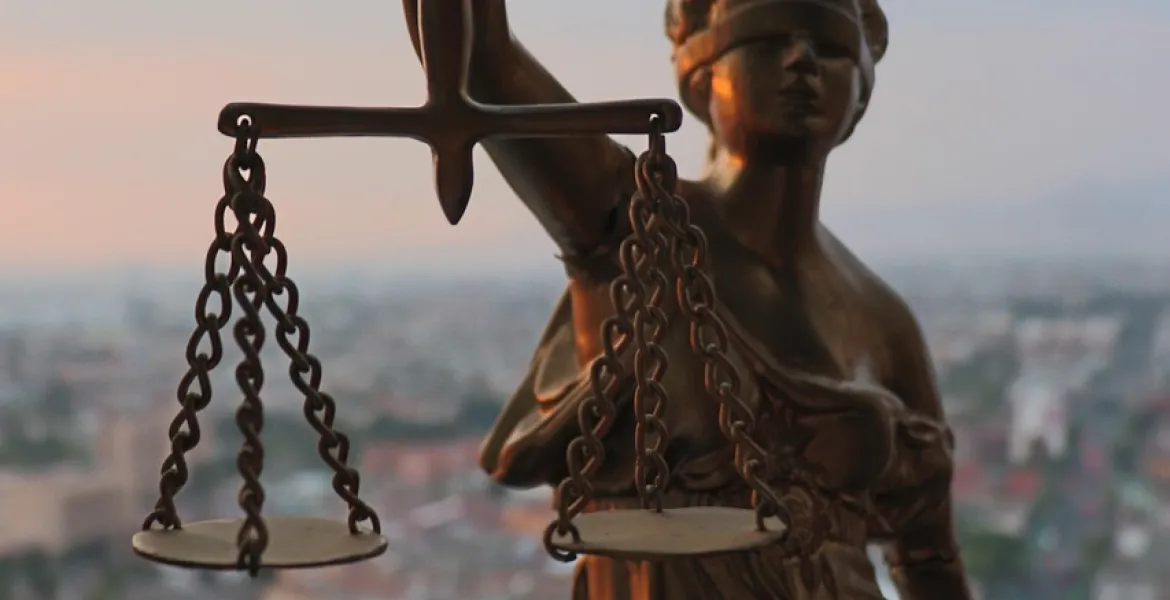 Meta accusata di usare porno piratato per addestrare l'AI: la replica è shock