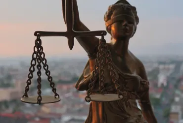 Meta accusata di usare porno piratato per addestrare l'AI: la replica è shock