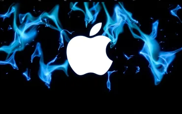 Apple apre all'IA: Tim Cook cerca partner oltre OpenAI