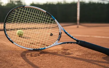 Auger-Aliassime vola in finale a Parigi: Musetti a rischio Finals!