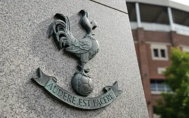 Destiny Udogie Shock: Minacciato con Pistola a Londra!