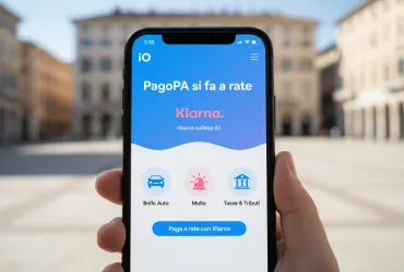 PagoPA si fa a rate: Klarna sbarca sull'app IO per bollo, multe e tasse