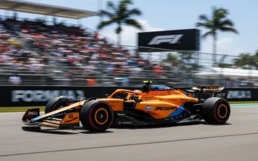 Sorpresa a San Paolo: McLaren domina le Libere 1, Verstappen e Ferrari in ombra