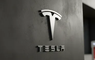 Rivoluzione Tesla: Musk punta all'autoproduzione di chip su larga scala