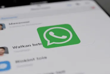 WhatsApp rivoluziona la messaggistica: in arrivo la cartella 'Requests' per i contatti sconosciuti