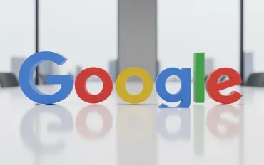 Google rivoluziona la ricerca vocale: Addio ai puntini, benvenuto arco vibrante!