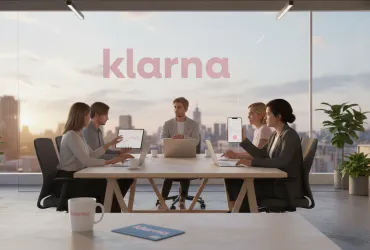 Klarna lancia la carta di debito gratuita in Italia: pagamenti flessibili e vantaggi esclusivi