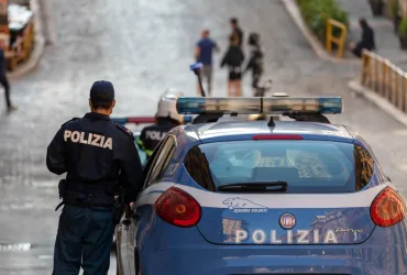 Prato: Stretta della Polizia contro illegalità e degrado nel centro