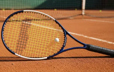 Sinner domina all'esordio nelle ATP Finals di Torino