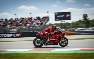 Bulega conquista un punto al debutto in MotoGP: Devo reimparare a guidare!