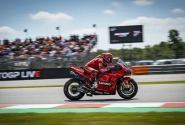 Bulega conquista un punto al debutto in MotoGP: Devo reimparare a guidare!