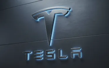 Tesla rivoluziona il mercato: Noleggio a breve termine per rilanciare le vendite