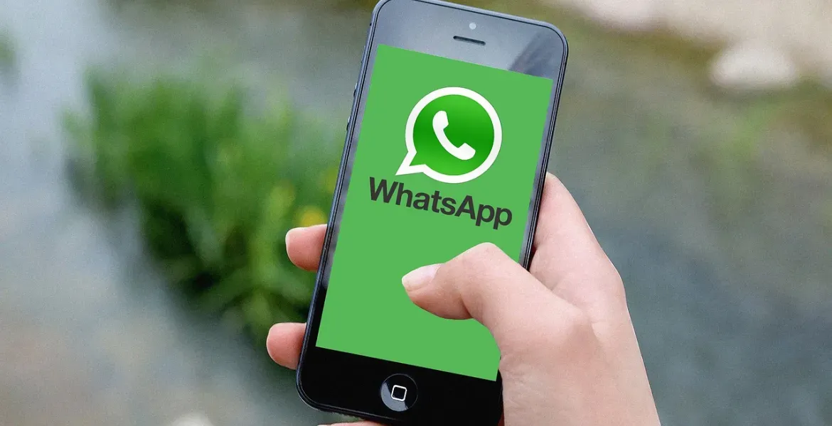 WhatsApp apre alle chat di terze parti: rivoluzione in arrivo in Europa