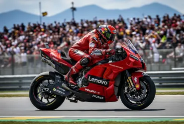 Alex Marquez domina la Sprint di Valencia: Acosta e Di Giannantonio sul podio!