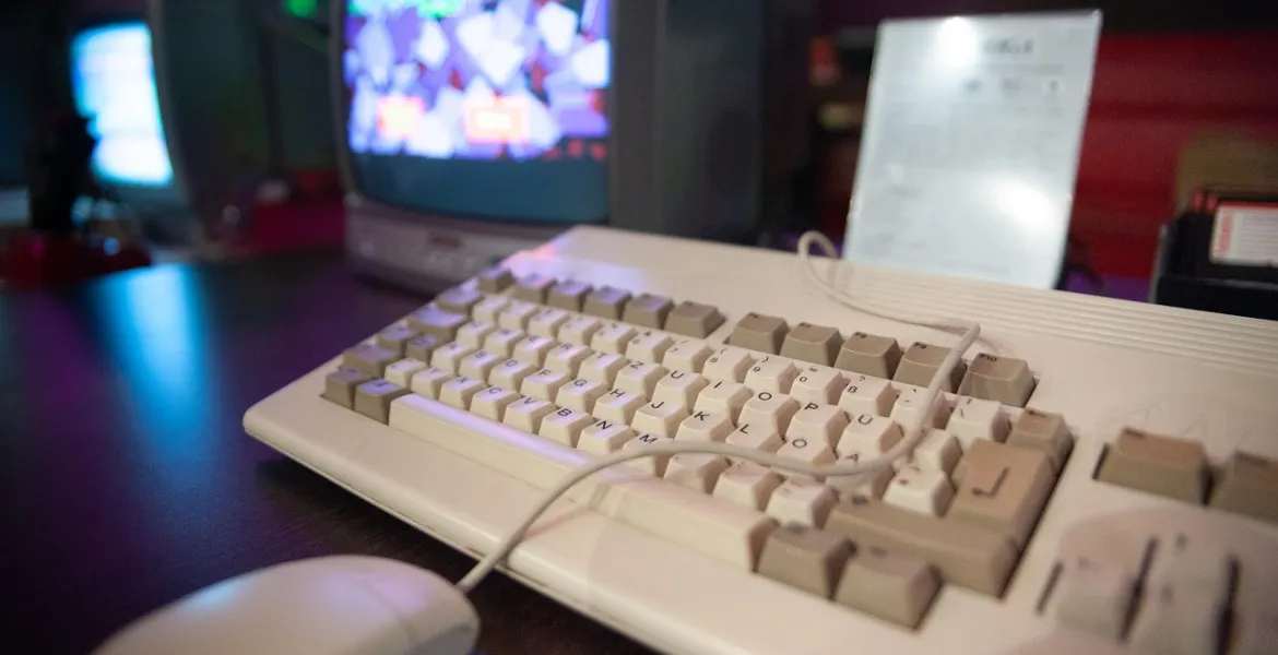 THEA1200: Il ritorno del mito Amiga 1200 in versione full-size