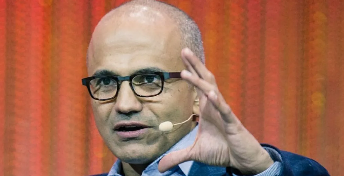 Satya Nadella: L'IA non deve arricchire solo i giganti tech