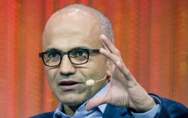Satya Nadella: L'IA non deve arricchire solo i giganti tech