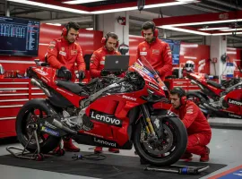 Vietti stupisce tutti: Ho finto di non vedere il box per fare un giro in più!