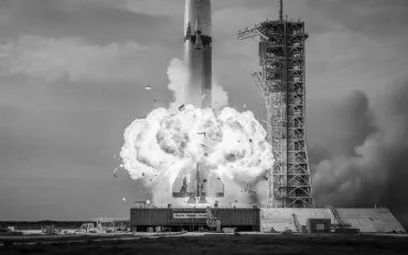 SpaceX Starship: Test fallito, esplosione danneggia il booster Super Heavy